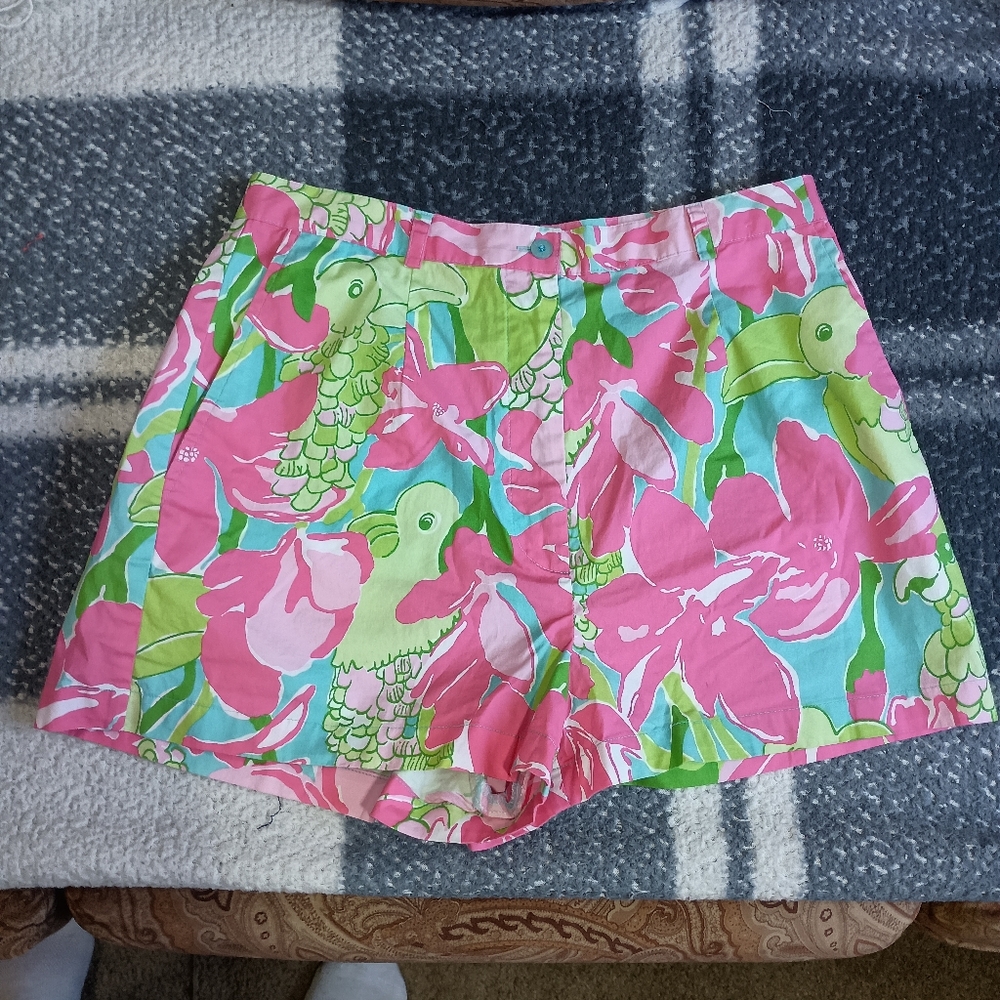 Lilly Pullitzer Colorful Floral Women's Shorts Size 4